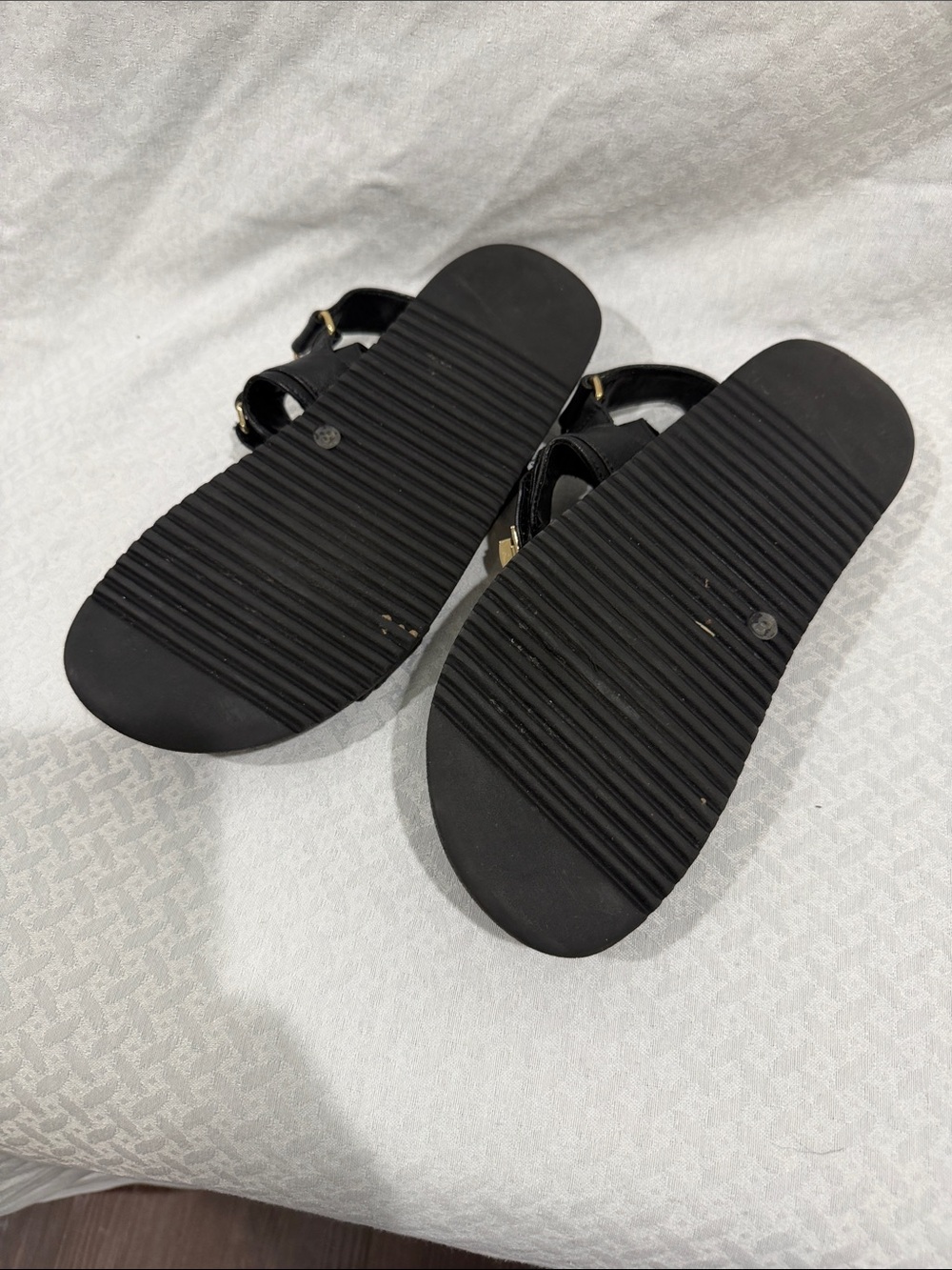 Steve Madden Black Leather Buckle Strap Sandals - Picture 2 of 4